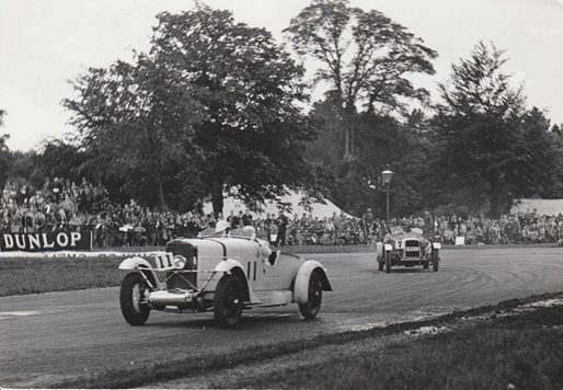 GN5872 - 31 - Phoenix park